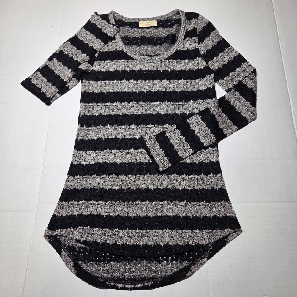 Bobbie Brooks Black and Gray Knit Top Size Small